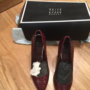 White House Black Market Embossed Leather Olivia Port Heels Pumps 7M
